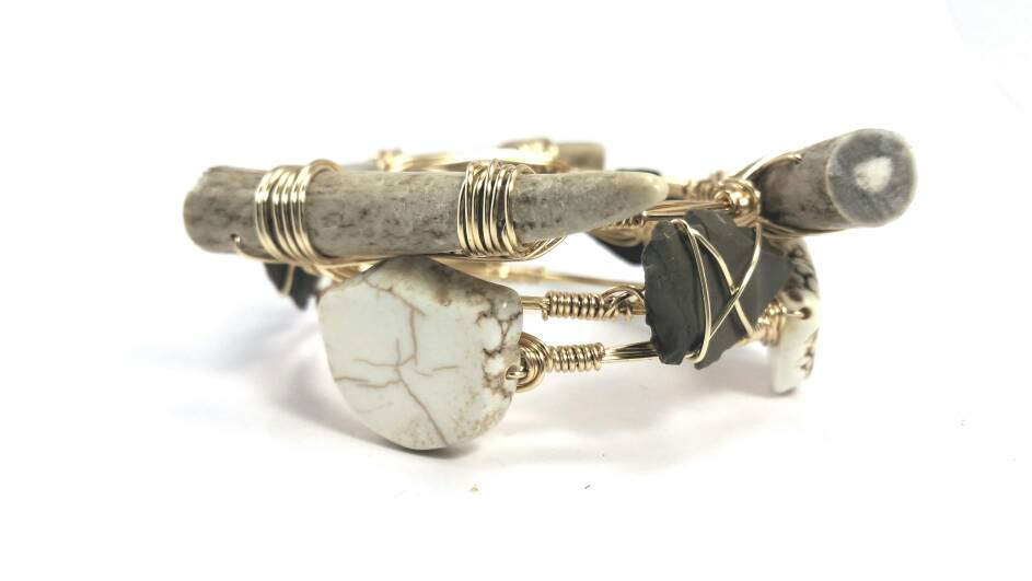 Arrowhead bangle bracelet
